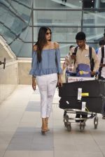 Athiya Shetty snapped at airport on 11th Oct 2015